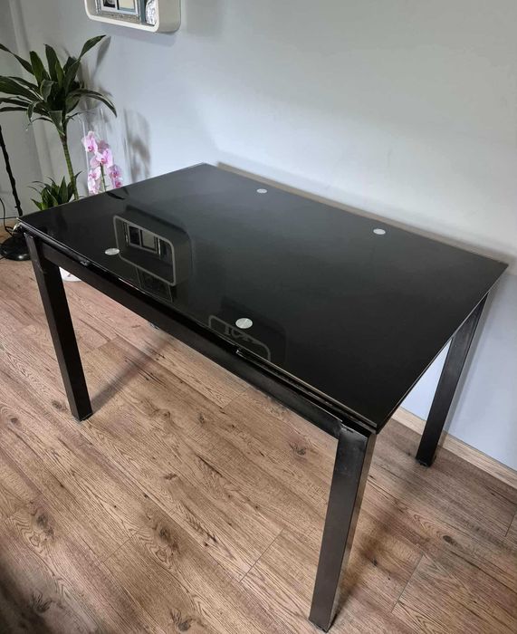 Stół szklany rozkładany