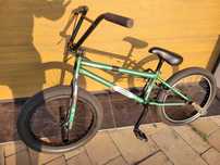 rower BMX Mongose Legion dobry stan, fajny kolor dodatkowo 4 pegi