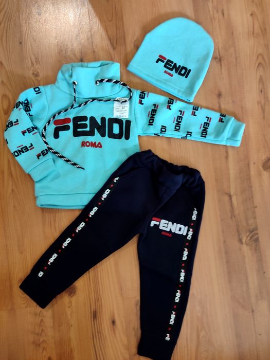 Новий теплий костюм- трійка. 2 рочки