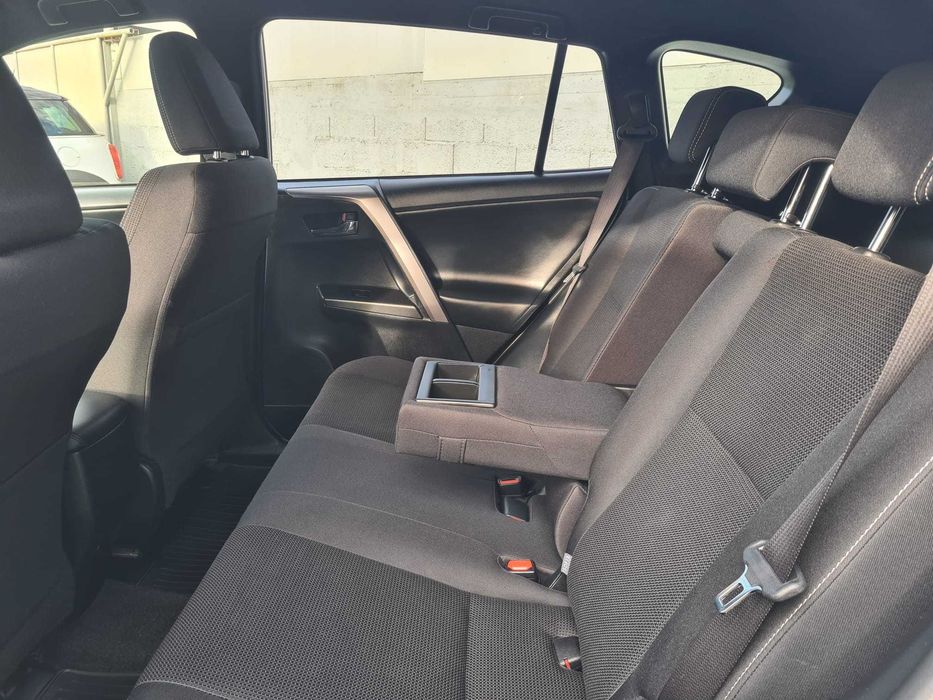 Toyota Rav 4 2.5 Hybrid Pure Dark 4x2 APENAS 68.000 km