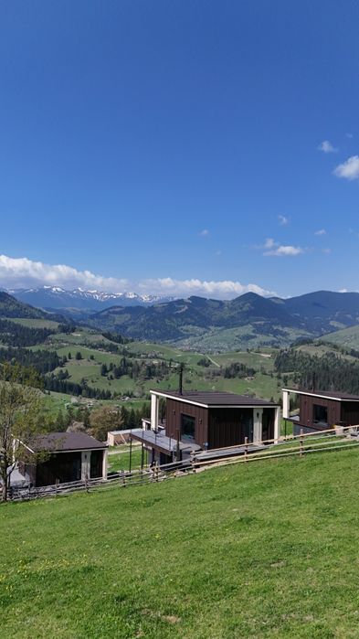 Magurka_space - будиночки на горі, житло у Верховині з видом на хребет