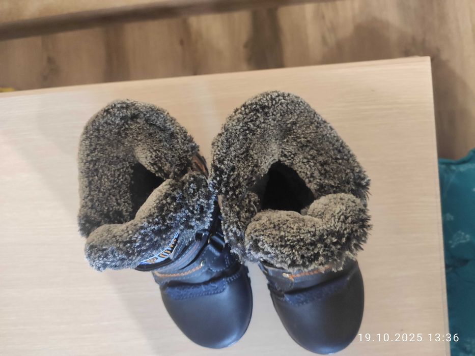 Продам дитячі чобітки в ідеальному стані, 23 розмір