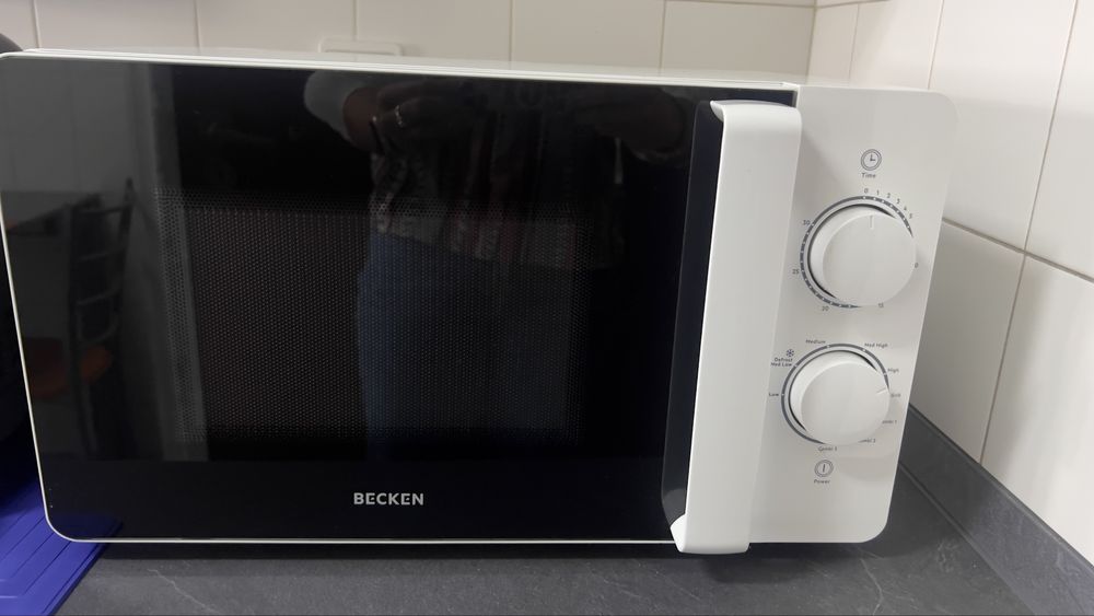 Microondas becken