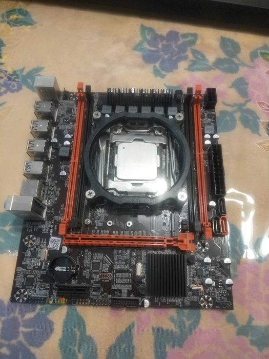 Продам комплект на 2011v3 сокеті: материнка+проц+пам'ять+охолодження