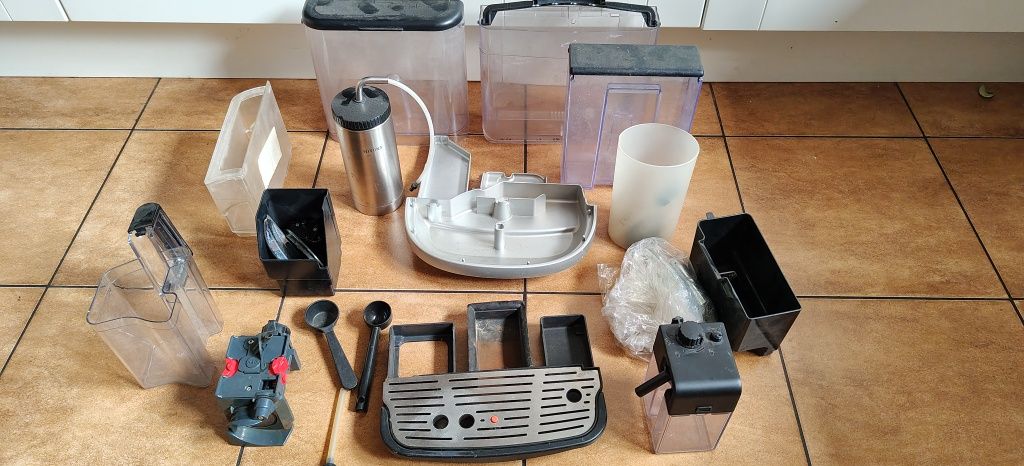 Części pojemniki itp. Nivona DeLonghi. Ekspres do kawy