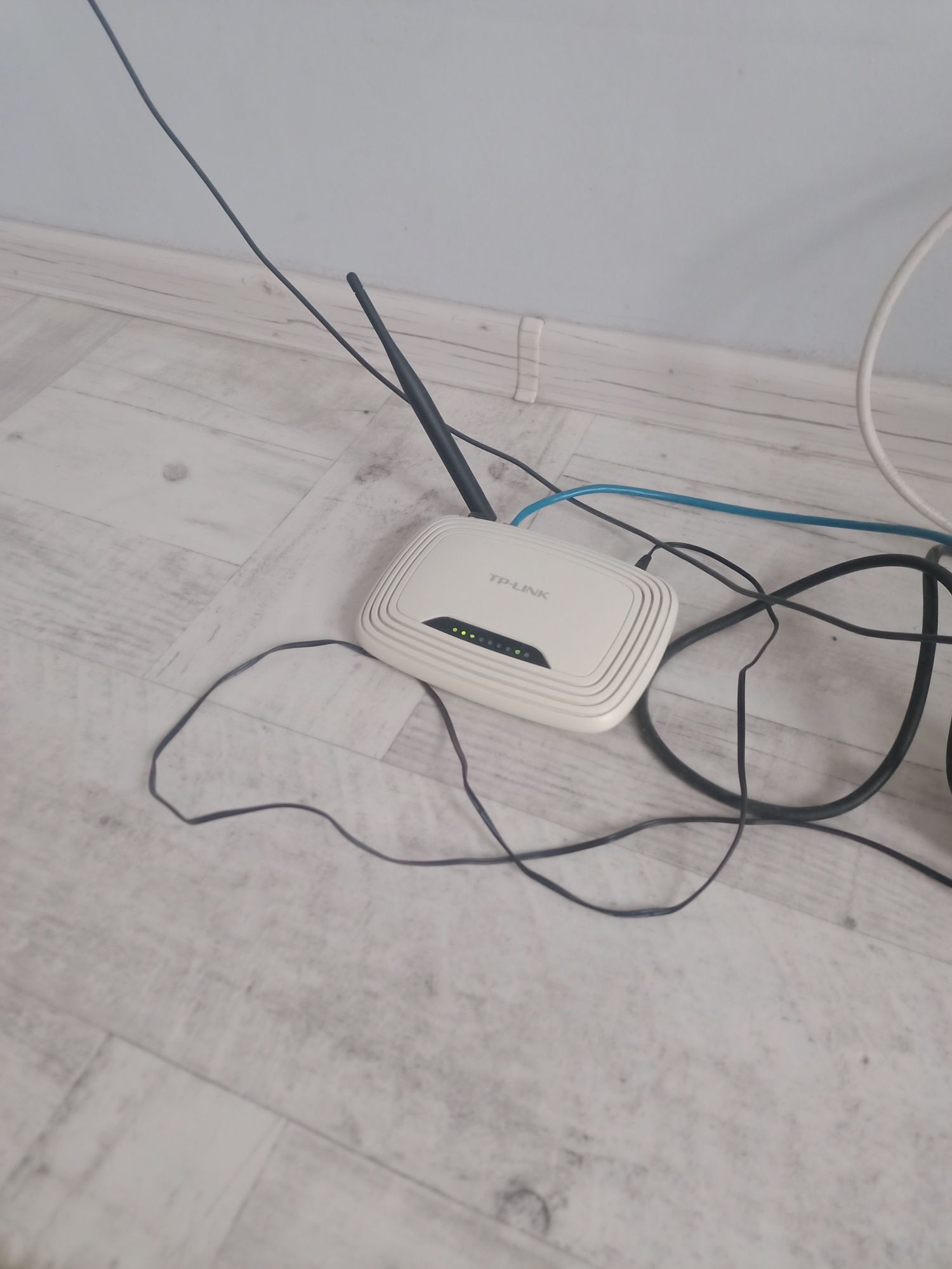 Router wifi TP link.