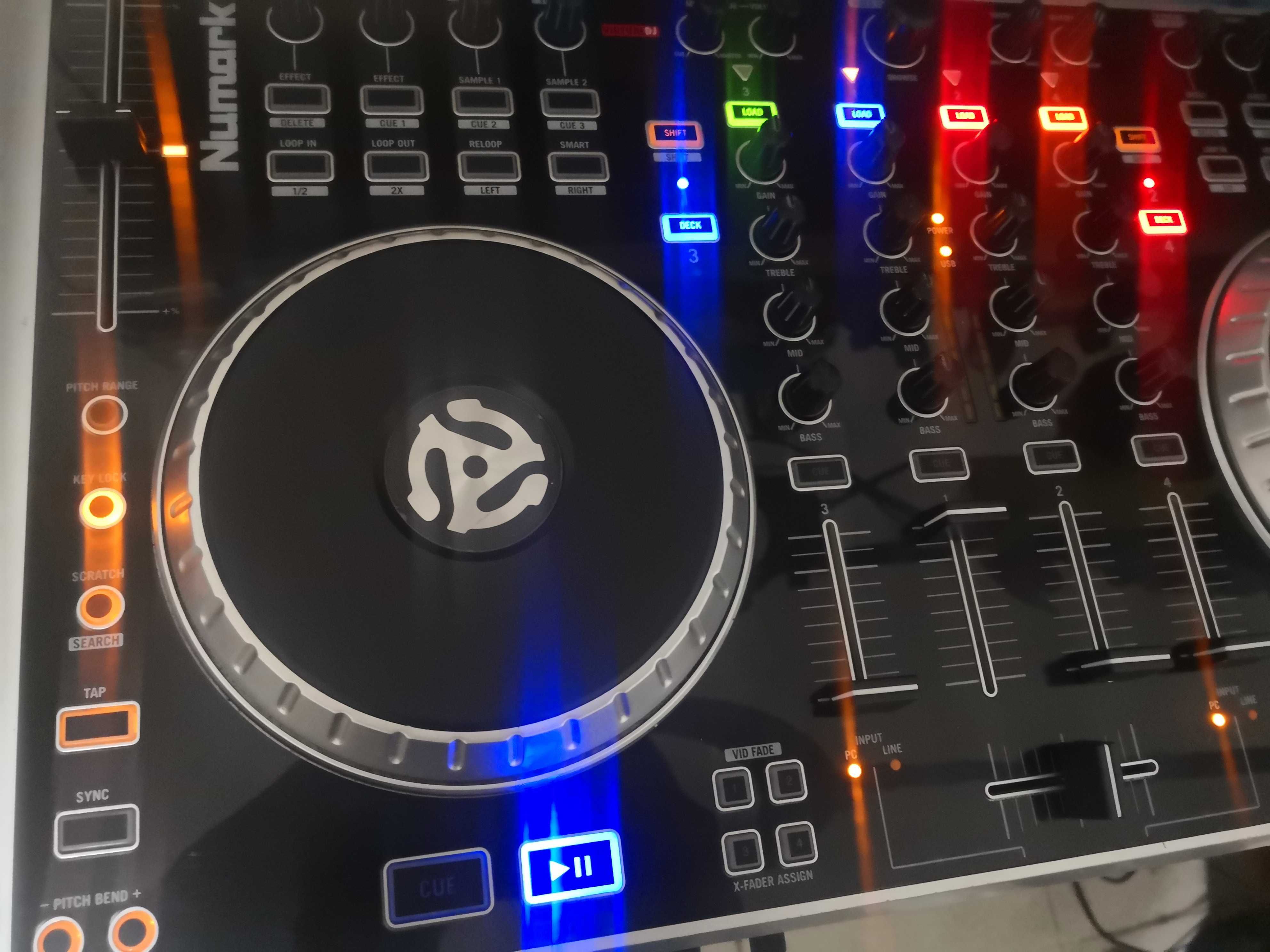 Controlador DJ Numark N4