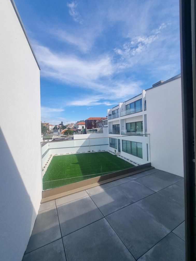 T1 C Terraço, c Novo, Prox Costa Cabral