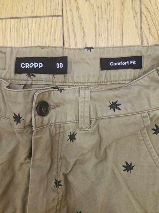 Шорти Cropp розмір 30 майже нові.