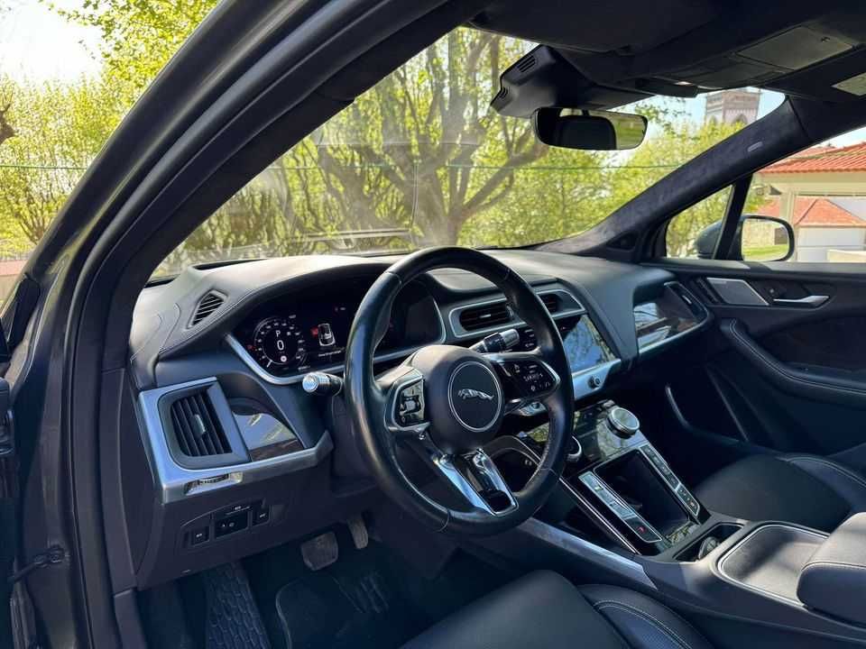 Jaguar I-Pace EV400 SE AWD - Viatura com fatura IVA incluído