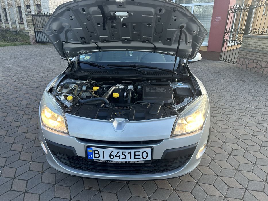 Продам свій автомобіль Рено Меган 3 , 1,5дизель
