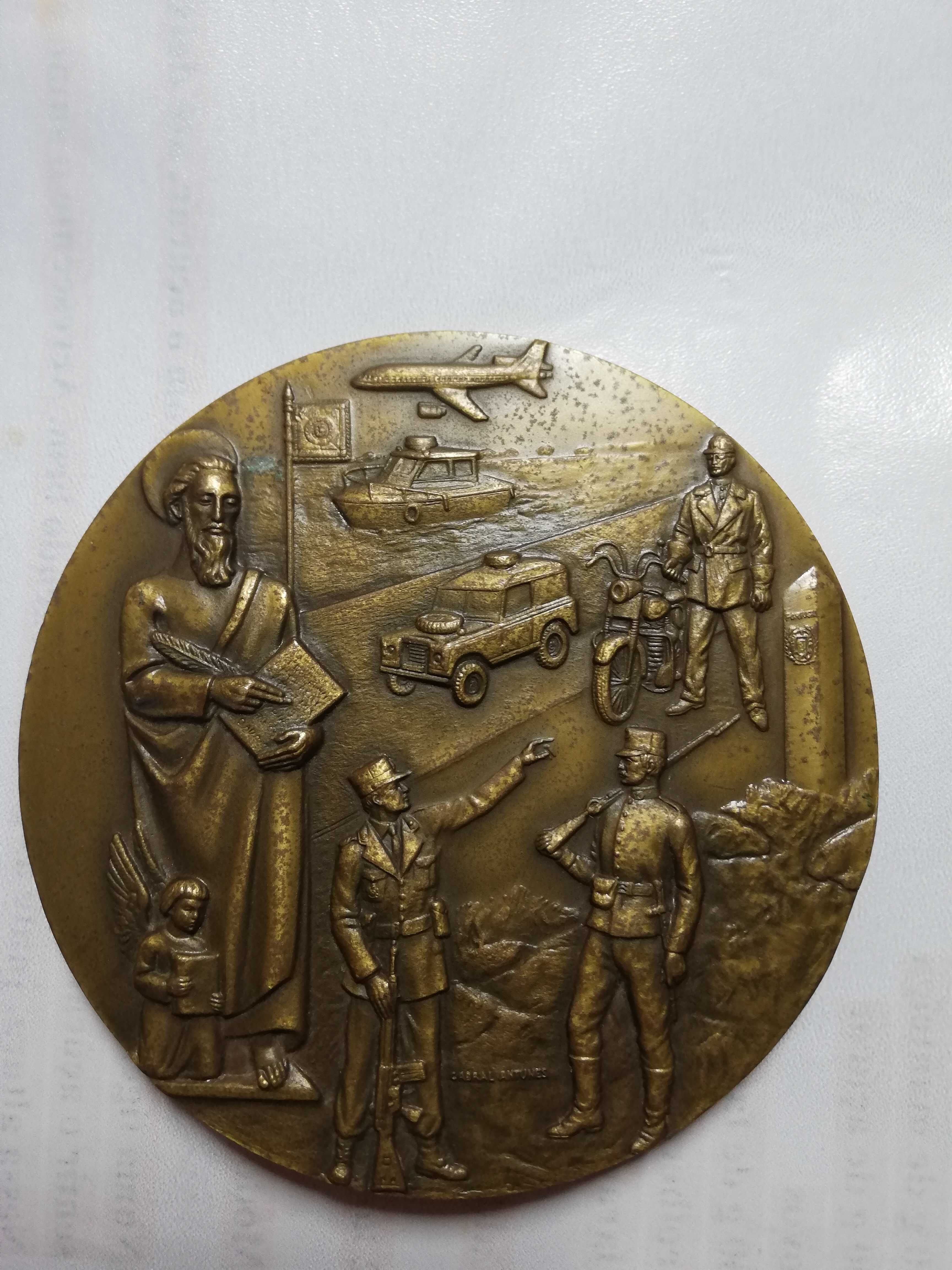 Medalha I centenário da guarda fiscal