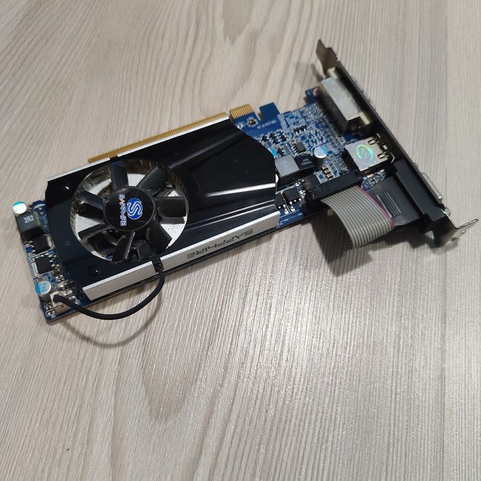 Karta graficzna Radeon HD 6570 2gb sapphire