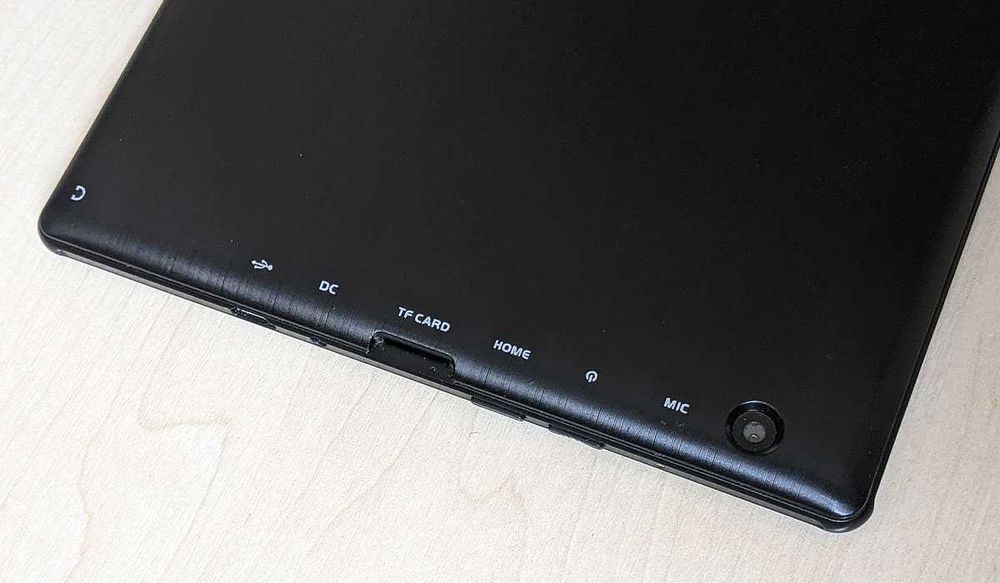 Планшет с экраном 10.1 десять дюймов Bravis