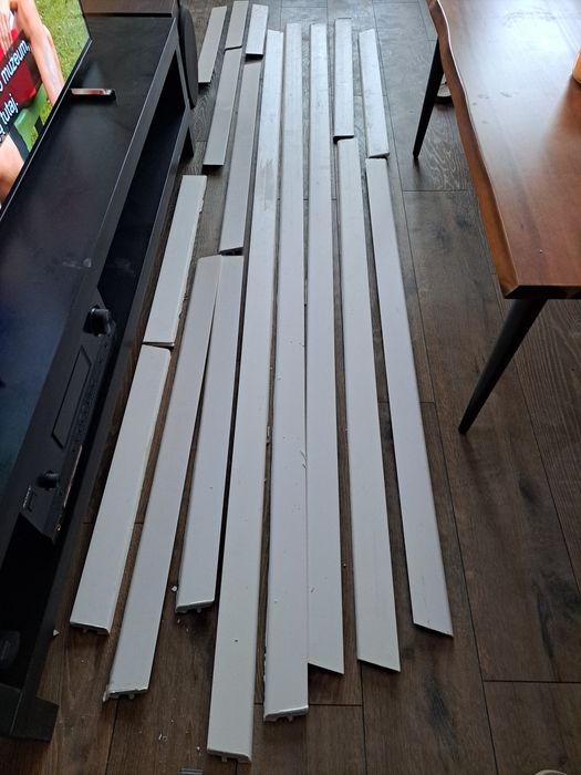 Listwy przypodłogowe