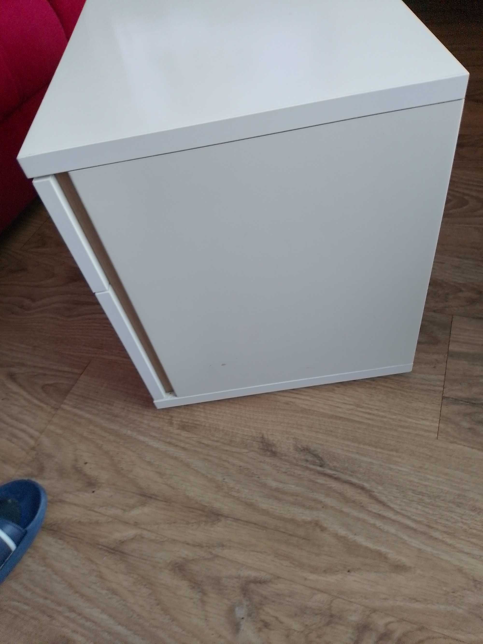 Duas cabeceiras  lindas de marca Lourini Chiado branco e carvalho