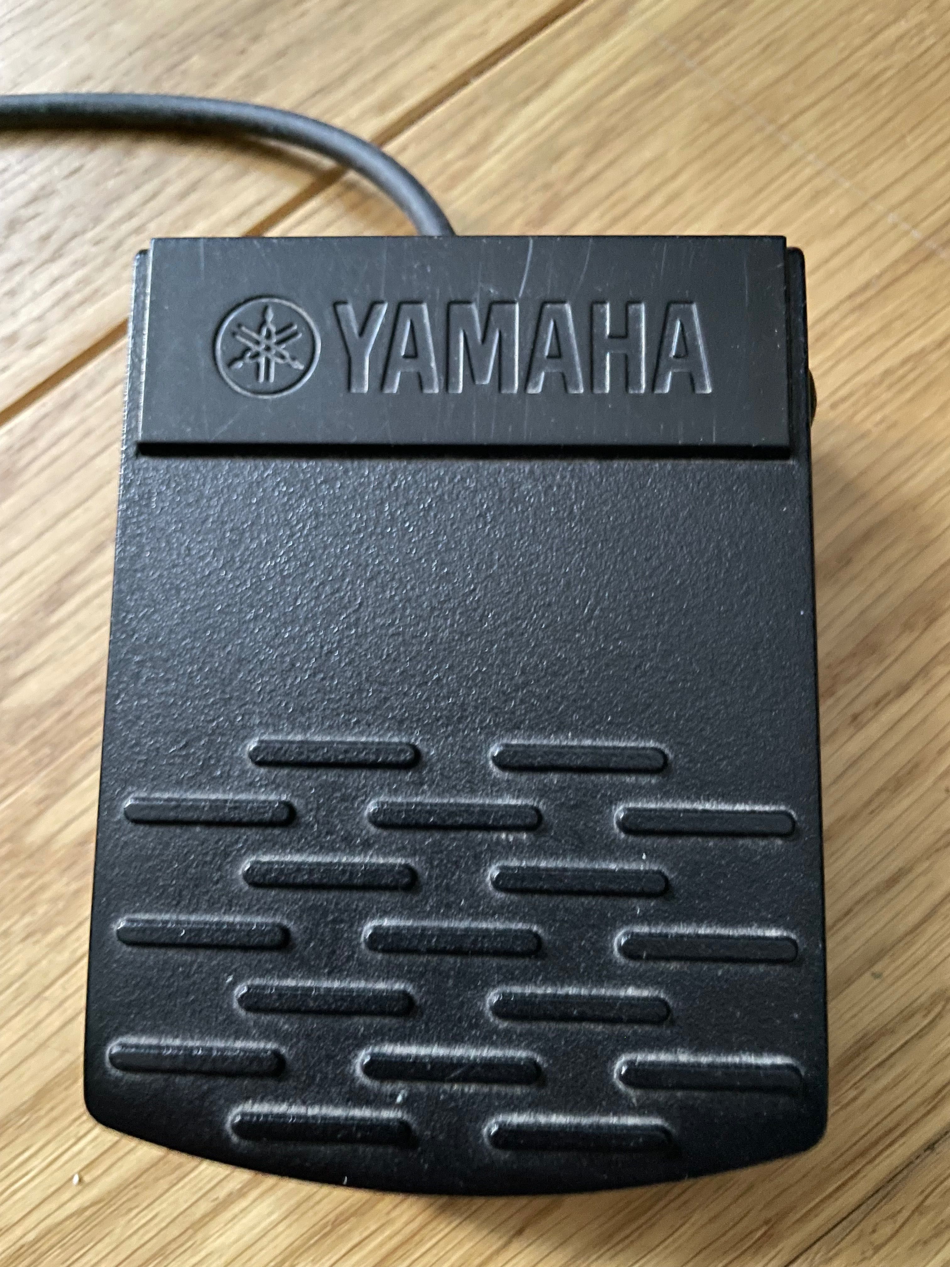 Цифрове піаніно Yamaha P125B