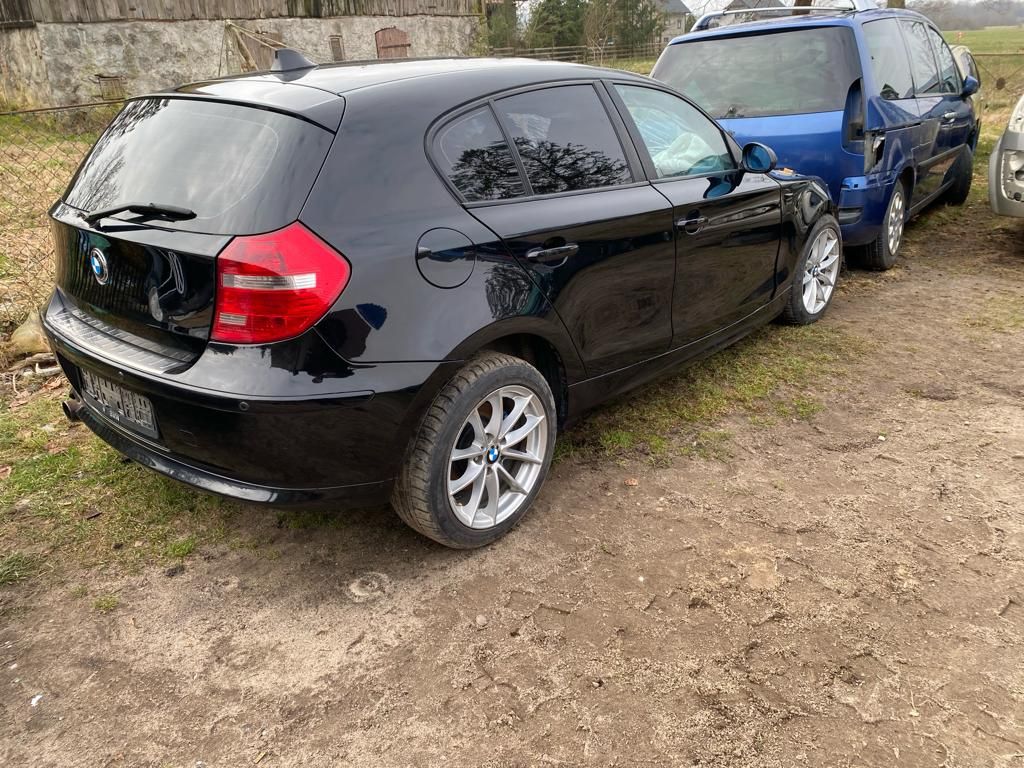 BMW e87 118d silnik 2.0d N47 drzwi klapa zderzak lampa alufelgi koła