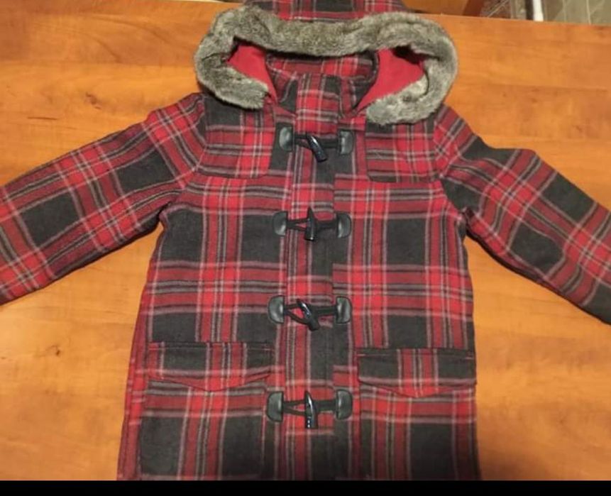 Śliczny Płaszczyk chłopięcy