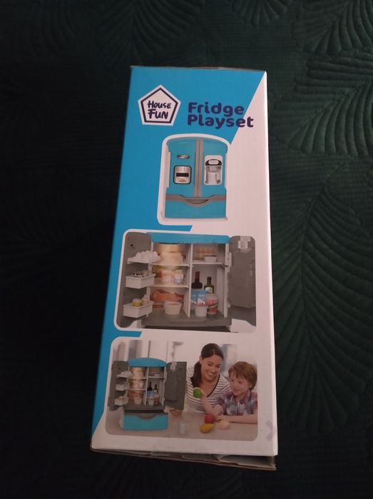 Lodówka zabawkowa