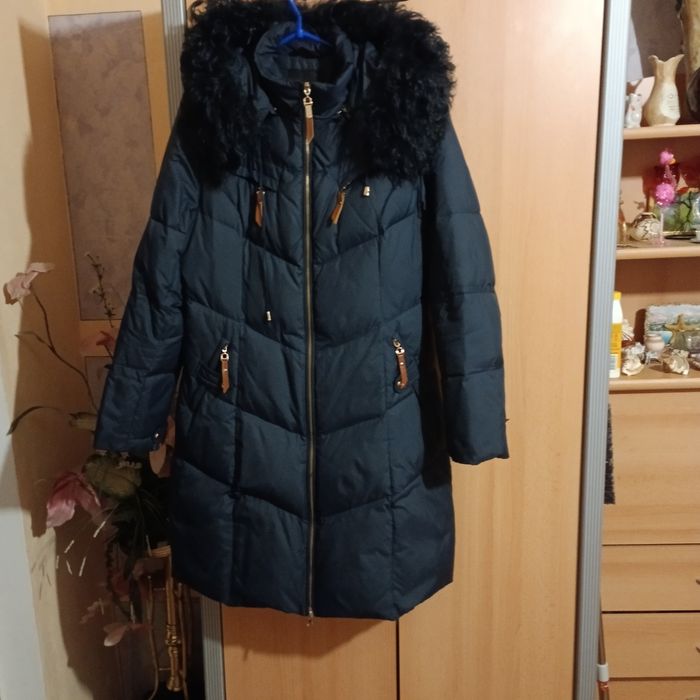 Пуховик, ворот мех натуральный, снимается, состояние нового