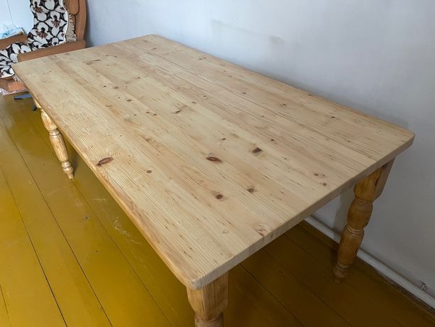 Stół drewniany odnowiony