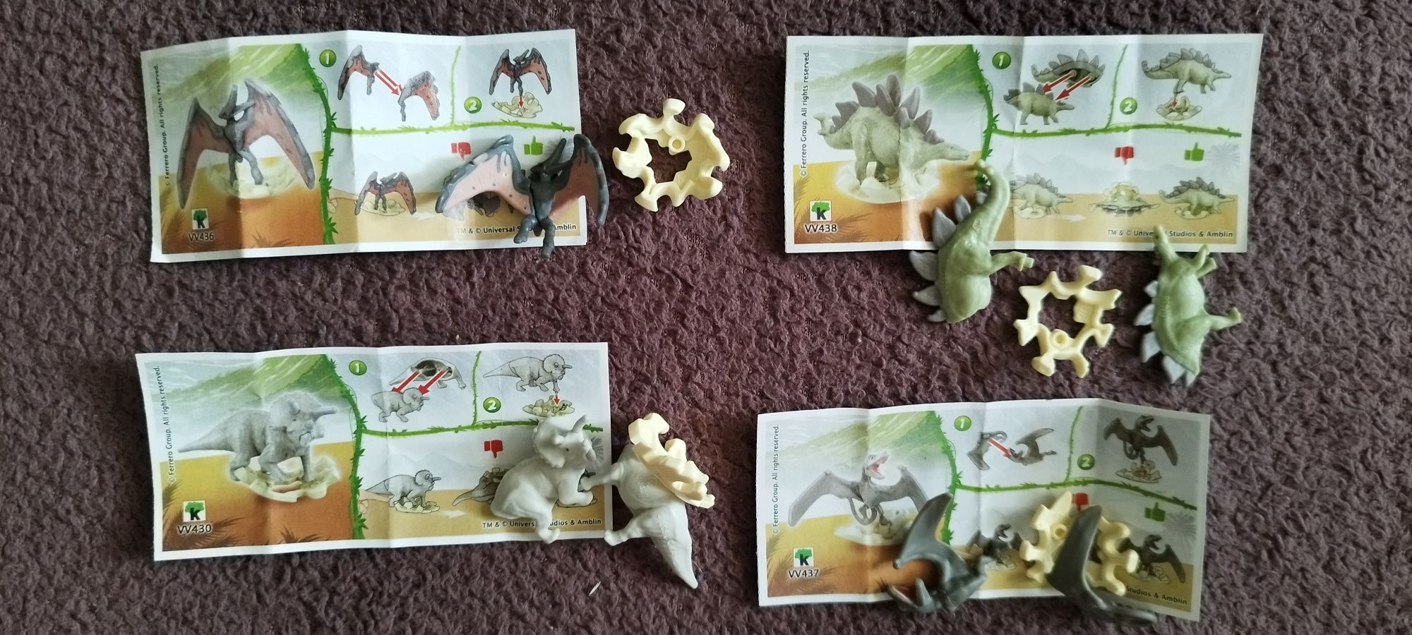 Kinder niespodzianka. Jurassic World. 4 figurki. Stan idealny