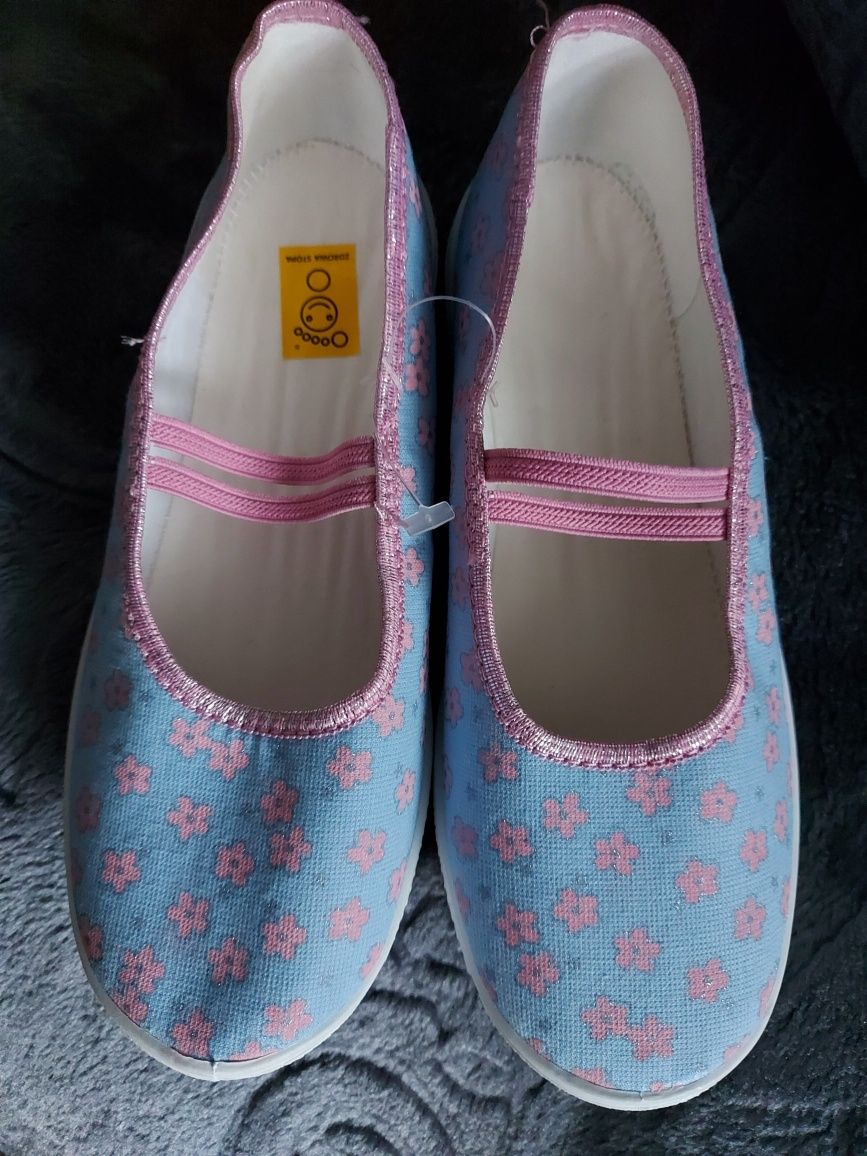 Buty dla dziewczynki