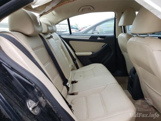 Volkswagen Jetta se 2013 2.5 авто в Украине в наличии