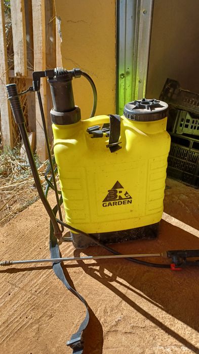 Pulverizador em muito bom estado