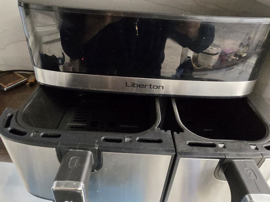 Аэрогриль,практически новый