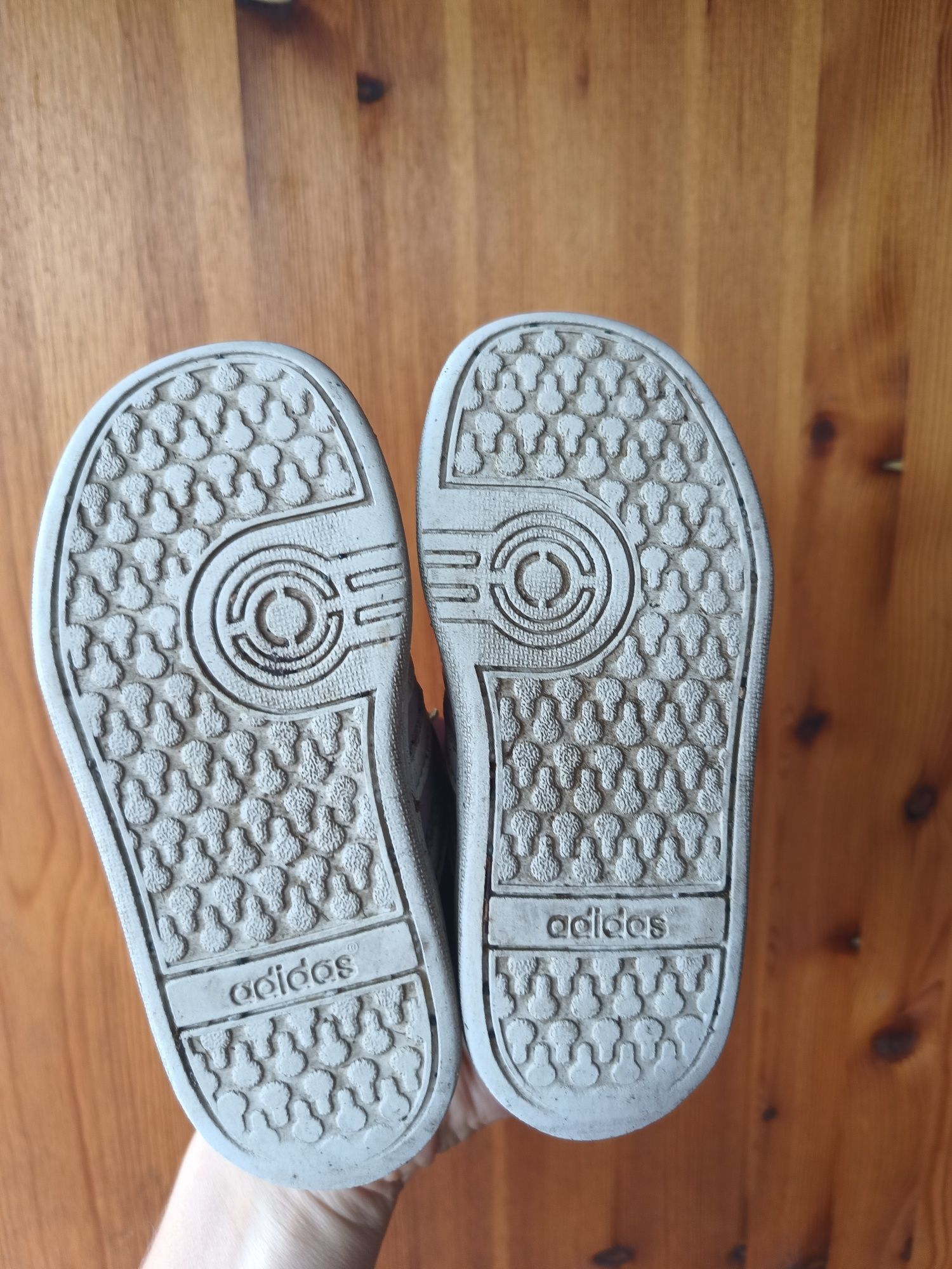 Ocieplane adidaski z jednorożcem, r. 24