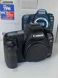 Canon 5D mark 2 + Sigma 24-70mm