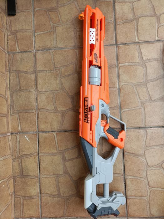Kolekcja pistoletów Nerf, karabiny zabawkowe + dużo strzałek