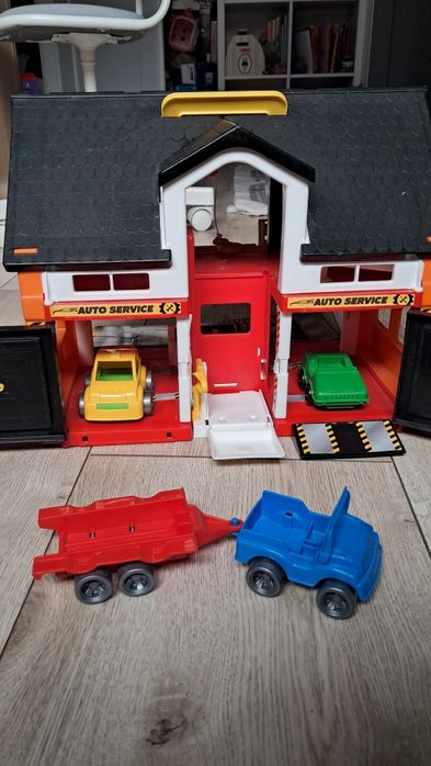 Garaż Wader Play House Auto serwis