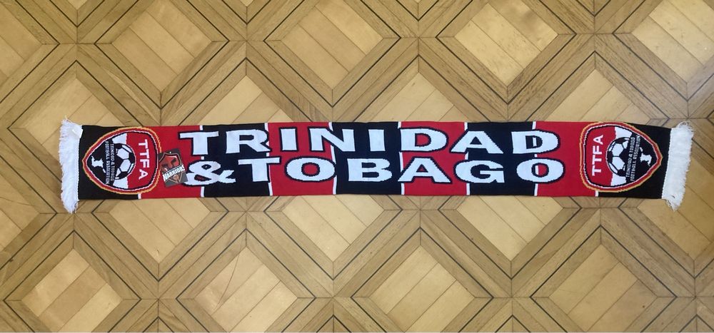 Szalik Reprezentacji Trynidadu i Tobago #76