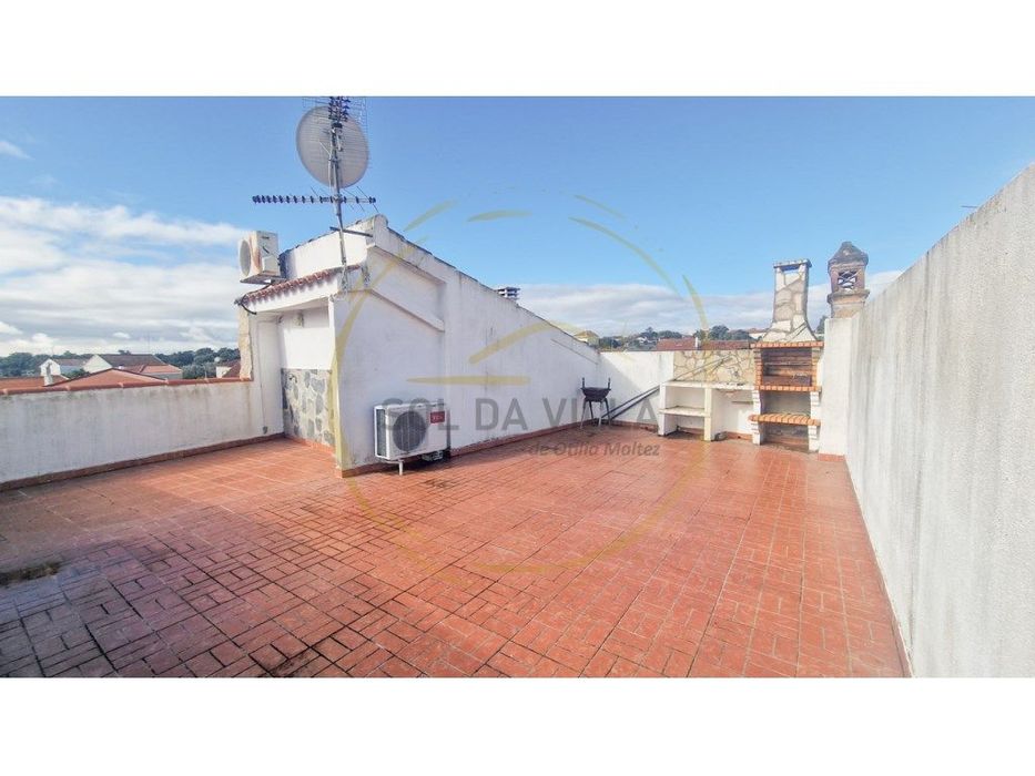 Moradia em Castelo Branco c/terraço T2 - 75.000€