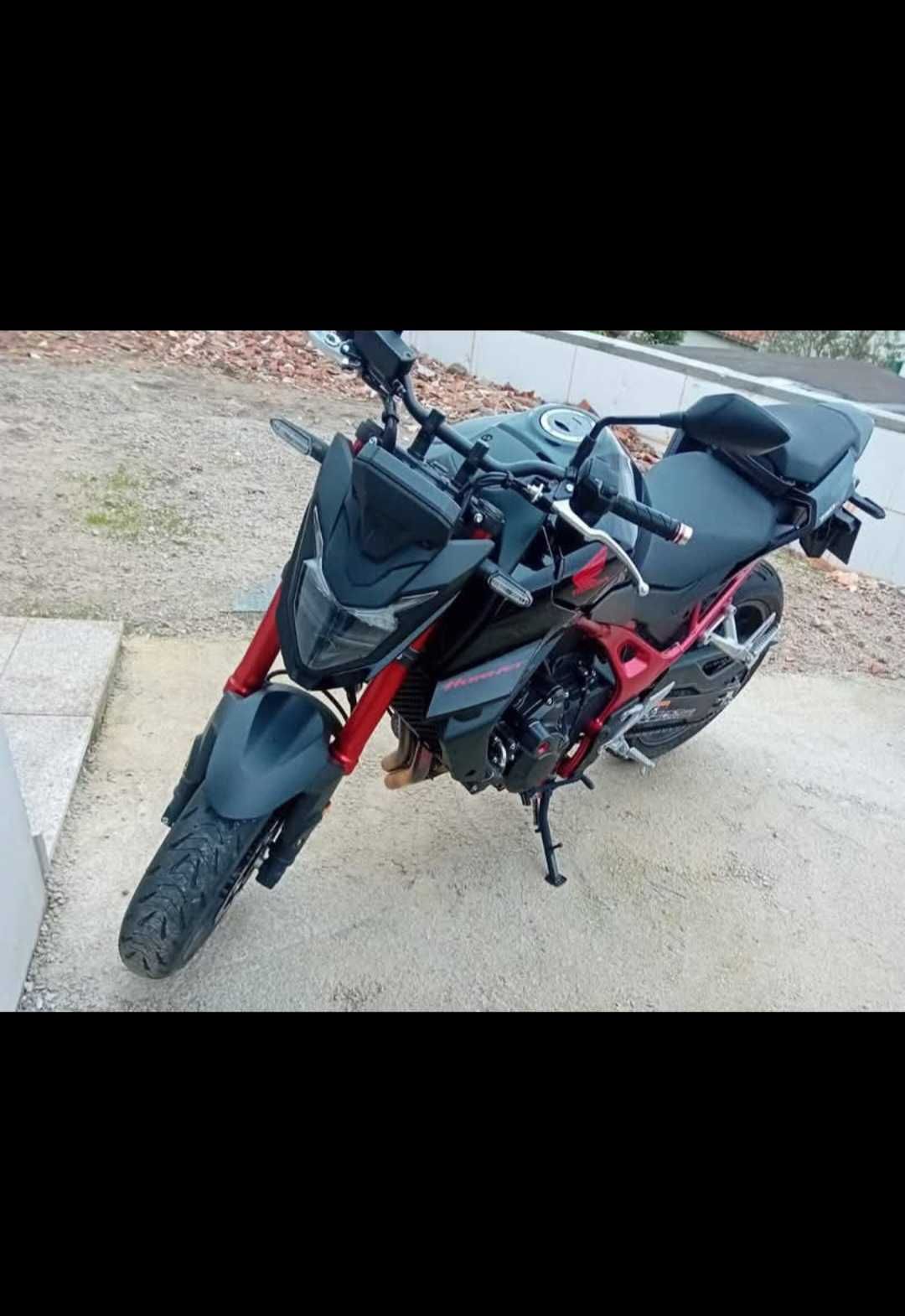 Honda Hornet 750 de 2023