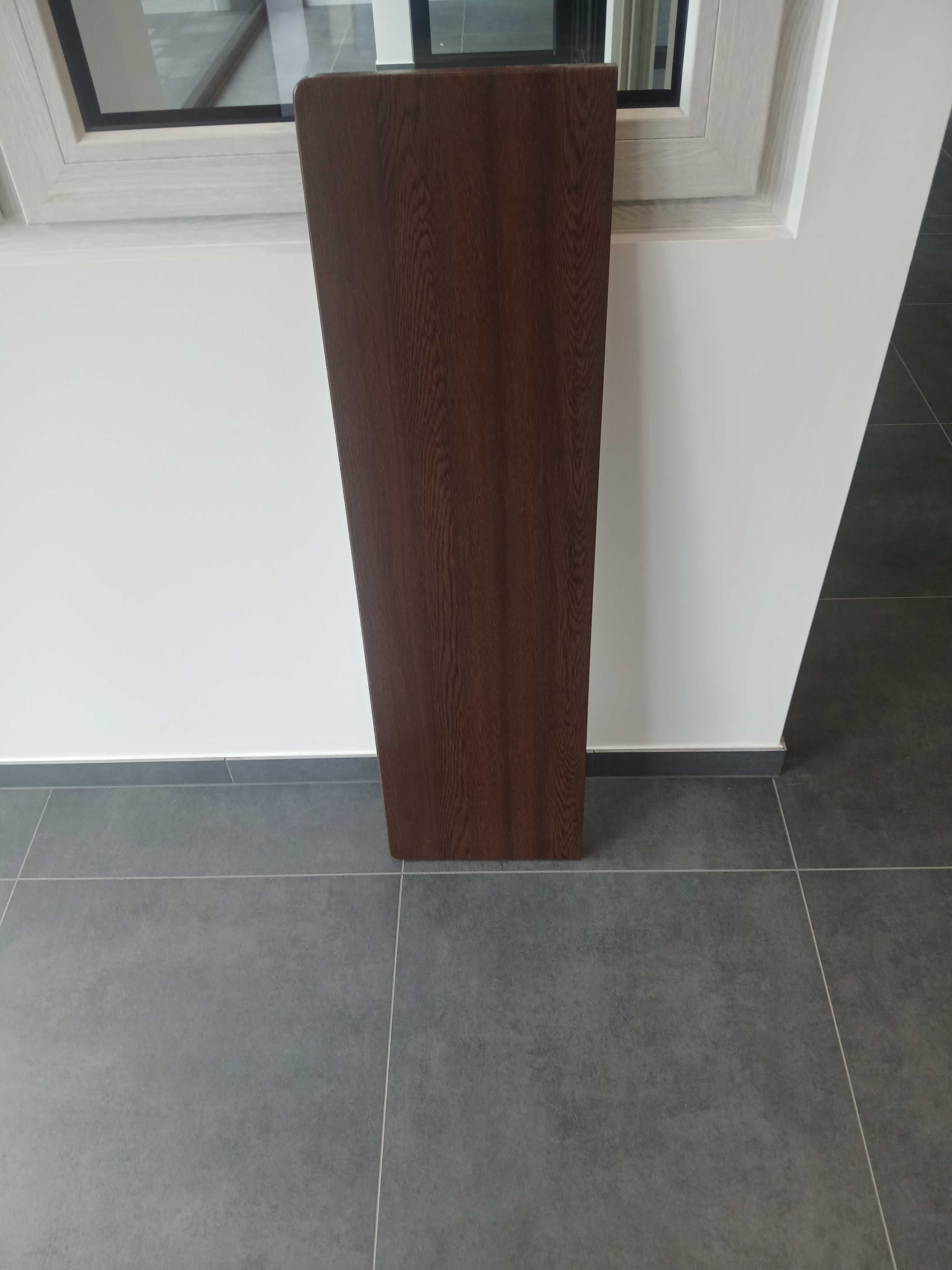 Parapet wewnetrzny mdf orzech.
