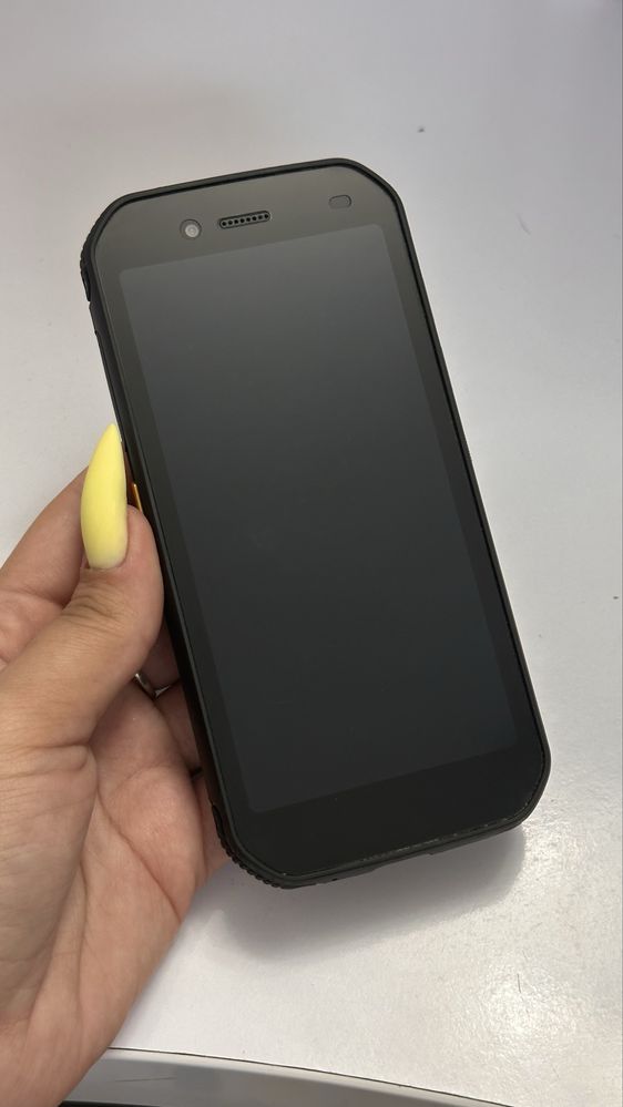 Caterpillar CAT S42, 32 gb, б/у