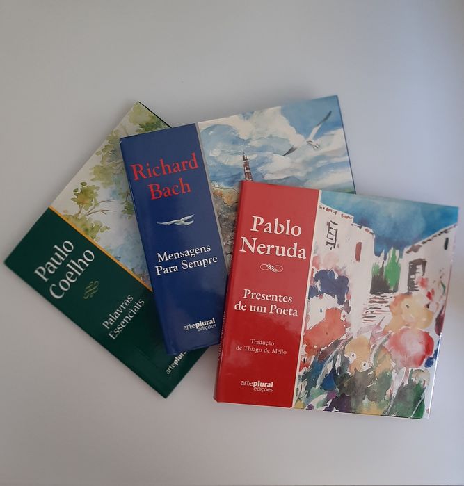3 Livros (Paulo Coelho, Richard Bach e Pablo Neruda)