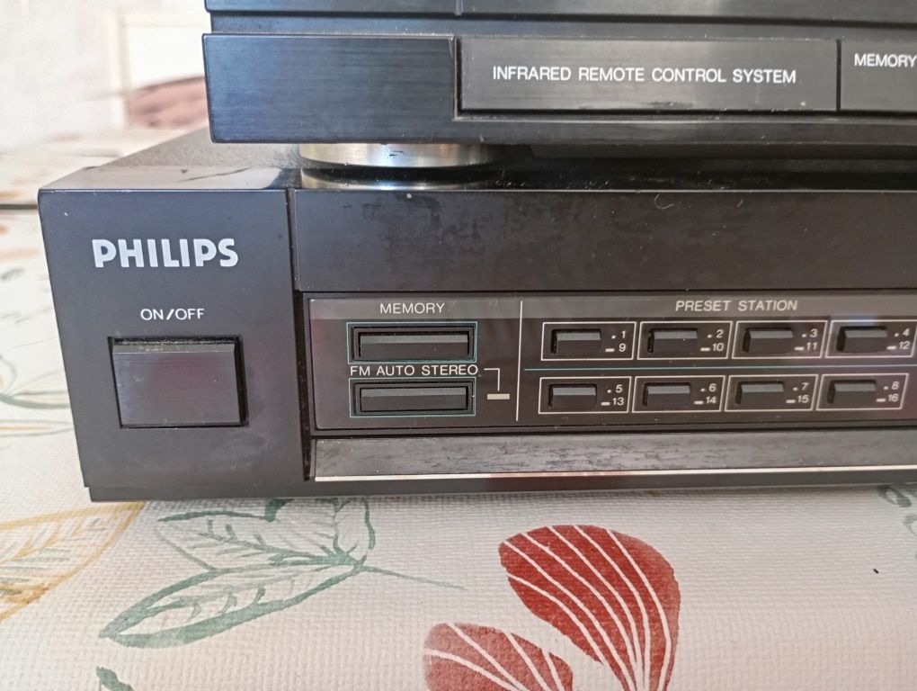 Tuners Philips e Technics.