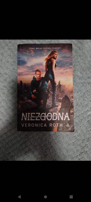 Veronica Roth Niezgodna