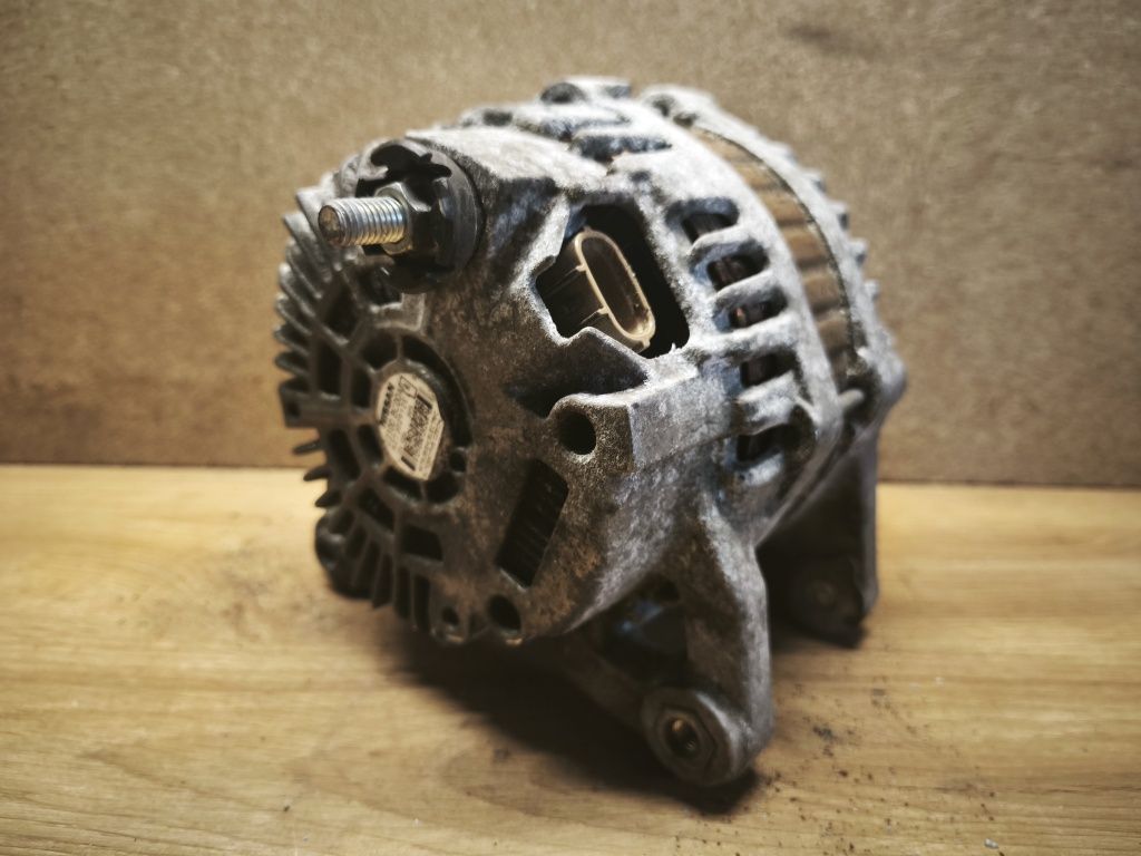 NISSAN QASHQAI 1.6 16V Benzyna Alternator F-vat