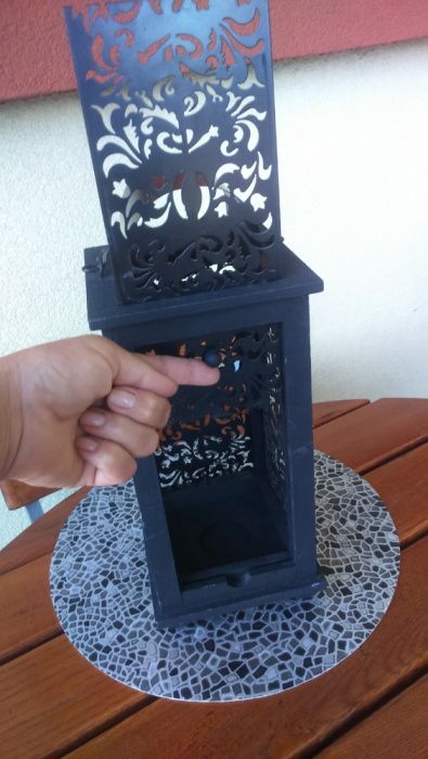 Lampion latarnia świecznik czarny ażur drewno-metal tarasowy