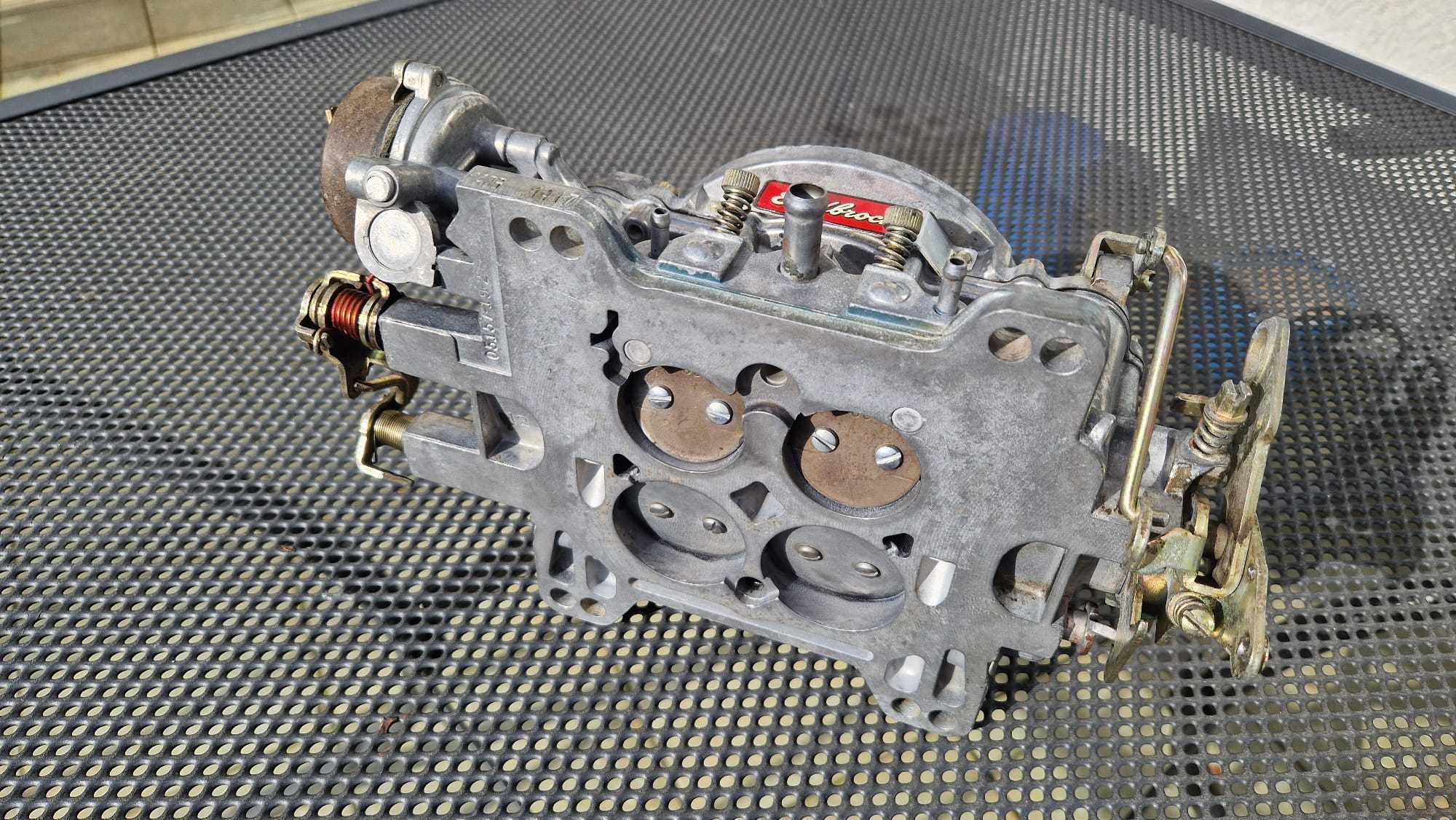 GAŹNIK EDELBROCK 1406 4BBL 600CFM Elektryczne SSANIE Mustang Camaro V8
