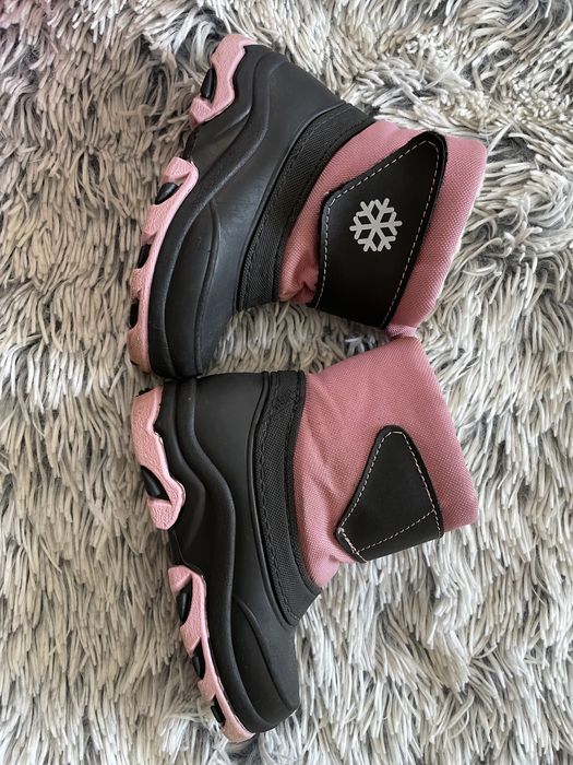 Взуття на дівчинку 21-23 розмір (зимові, весна-осінь, в садок)