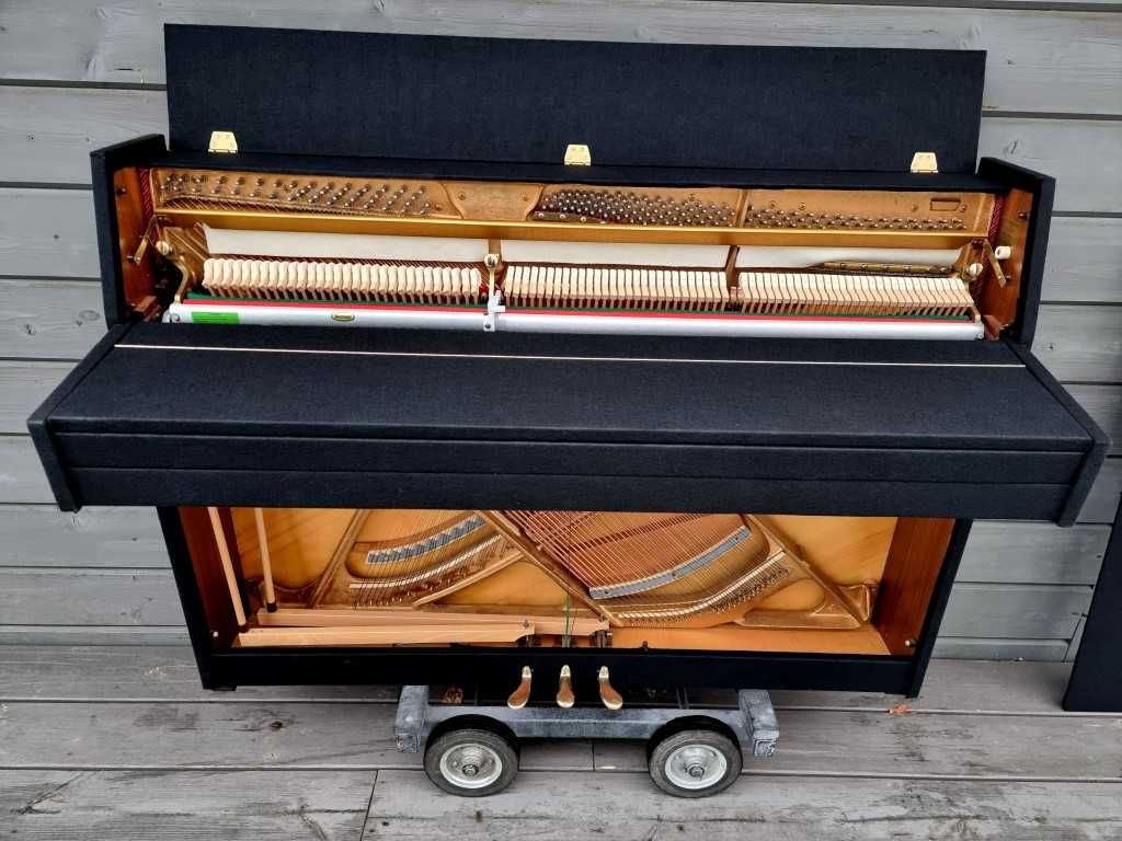 Pianino Schimmel Mod.104 103cm RENNER 1975r OBUDOWA CZARNY FILC