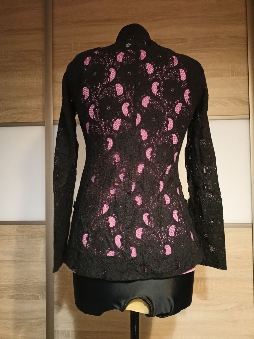 Koronkowa czarna marynarka vintage rozmiar S. Avant Garde.