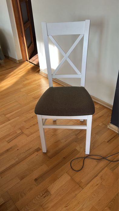 Stół rozkładany biały + 4 krzesła